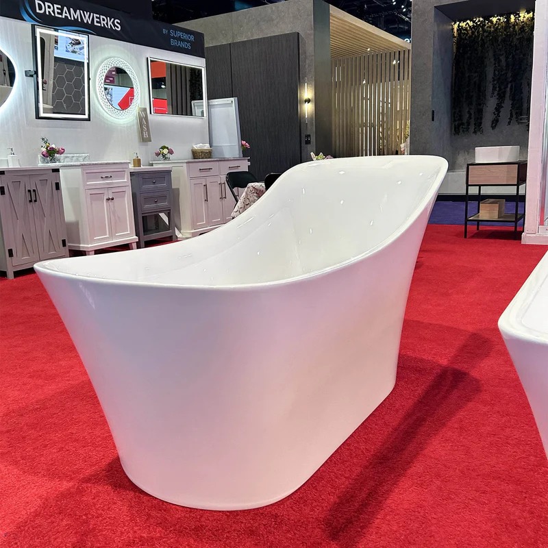 Dreamwerks 66.9" Acrylic Curved Flatbottom Bathtub in Glossy White - Image 8